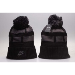 Шапка Nike grey with black