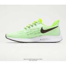 Nike Air Zoom Pegasus 36 салатовий