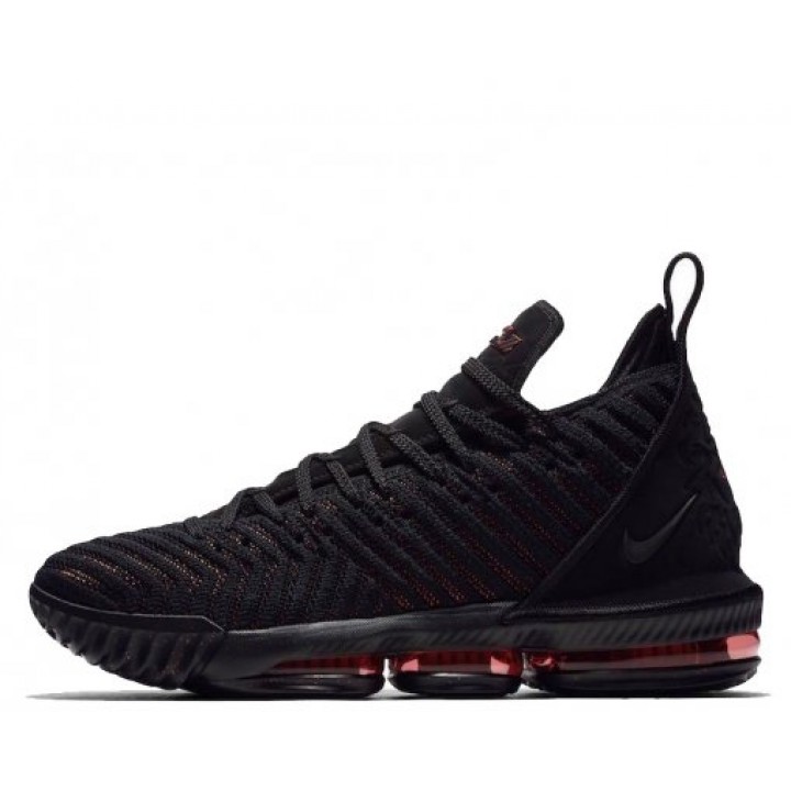 Кроссовки Lebron "Fresh Bred" в наличии