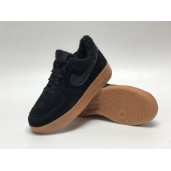 Nike Air Force 1 утепленные все черные с рыжим низкие
