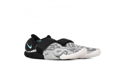 Nike Aqua Sock 360 история родом с 90х Nike Aqua Sock 360 история родом с 90х